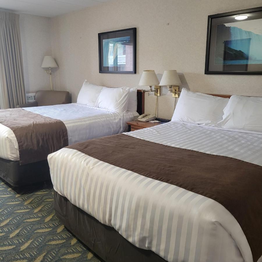 Travelodge By Wyndham Niagara Falls At The Falls Exterior foto