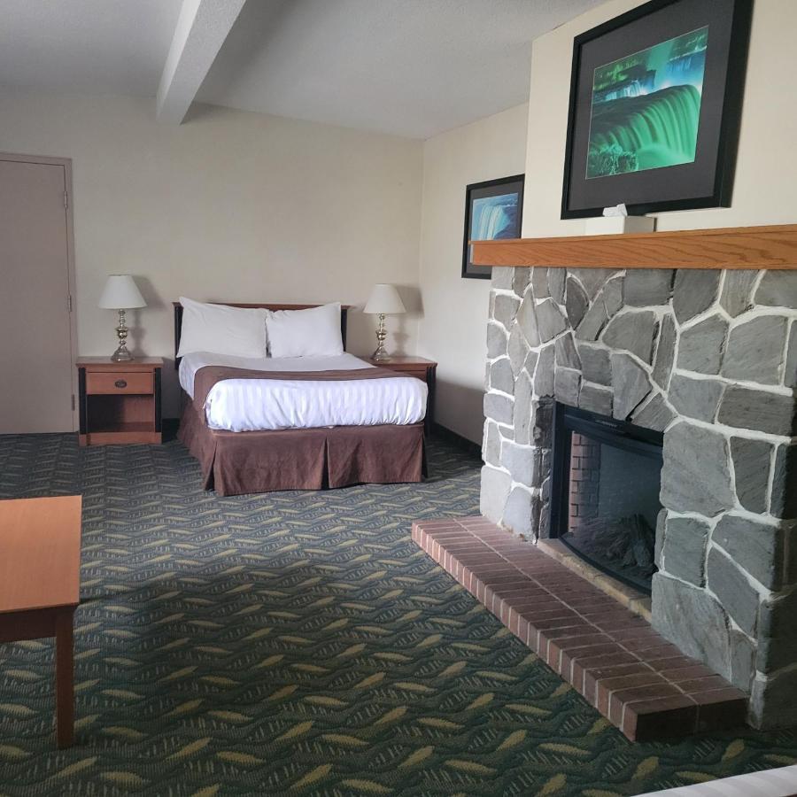 Travelodge By Wyndham Niagara Falls At The Falls Exterior foto