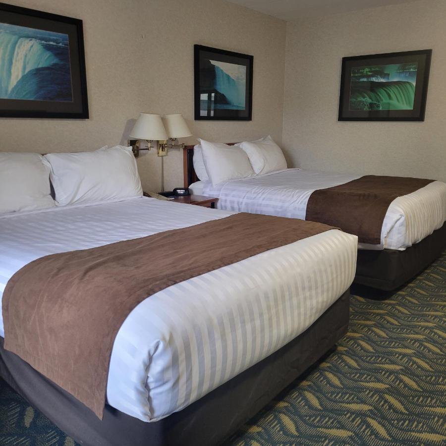 Travelodge By Wyndham Niagara Falls At The Falls Exterior foto