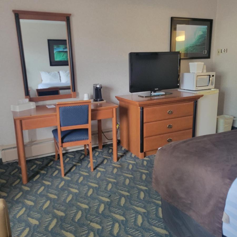 Travelodge By Wyndham Niagara Falls At The Falls Exterior foto
