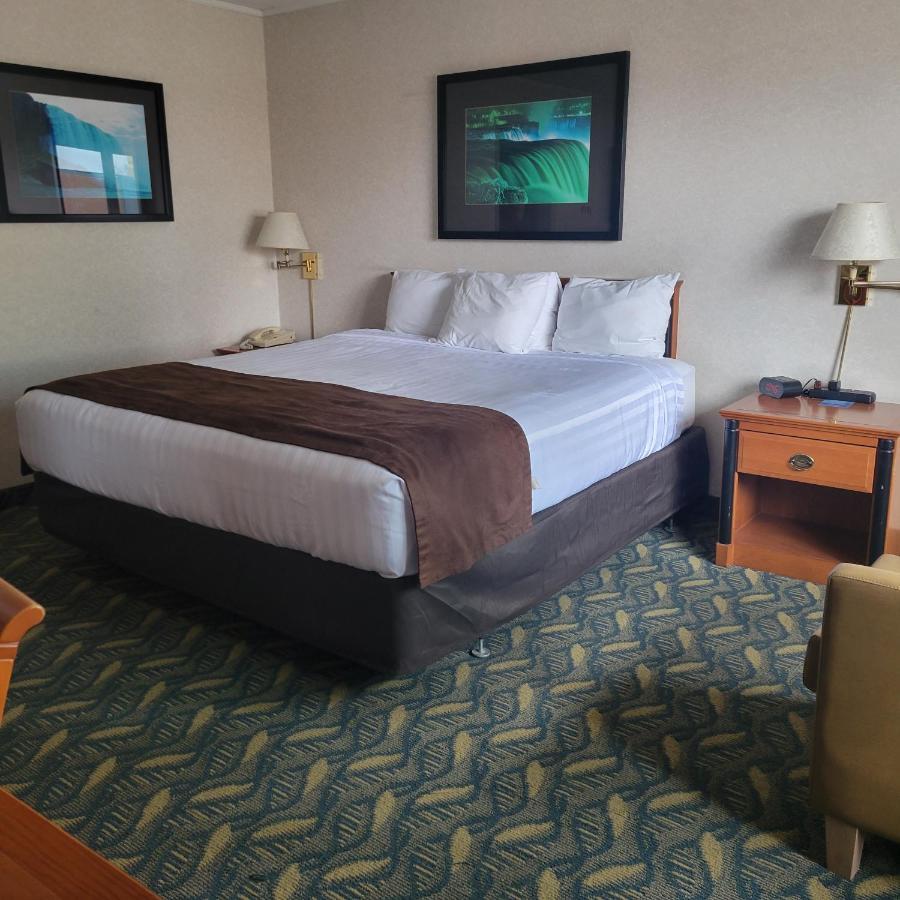 Travelodge By Wyndham Niagara Falls At The Falls Exterior foto