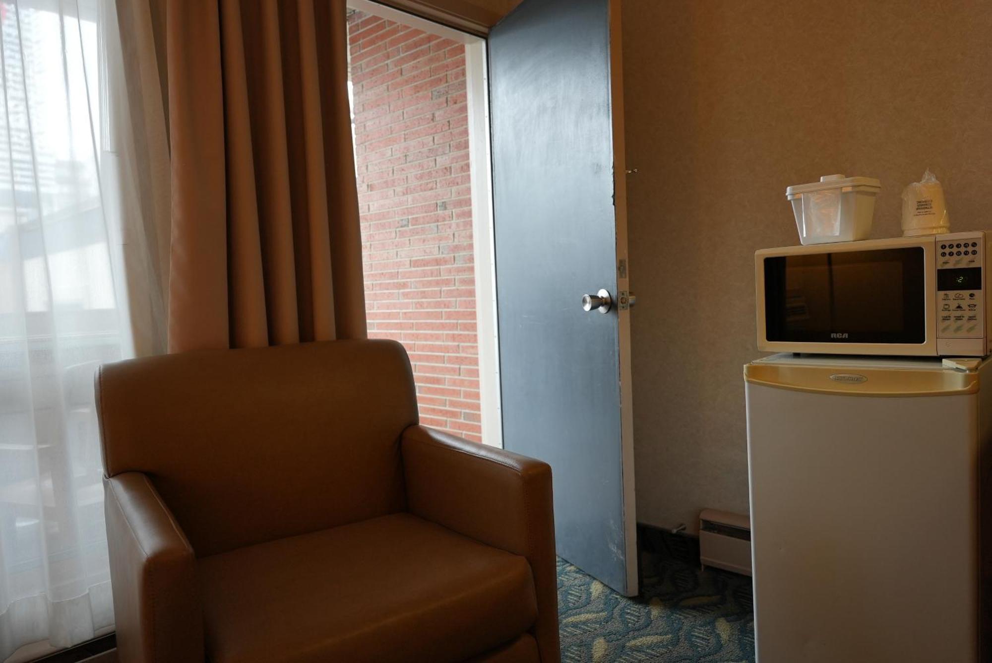 Travelodge By Wyndham Niagara Falls At The Falls Exterior foto