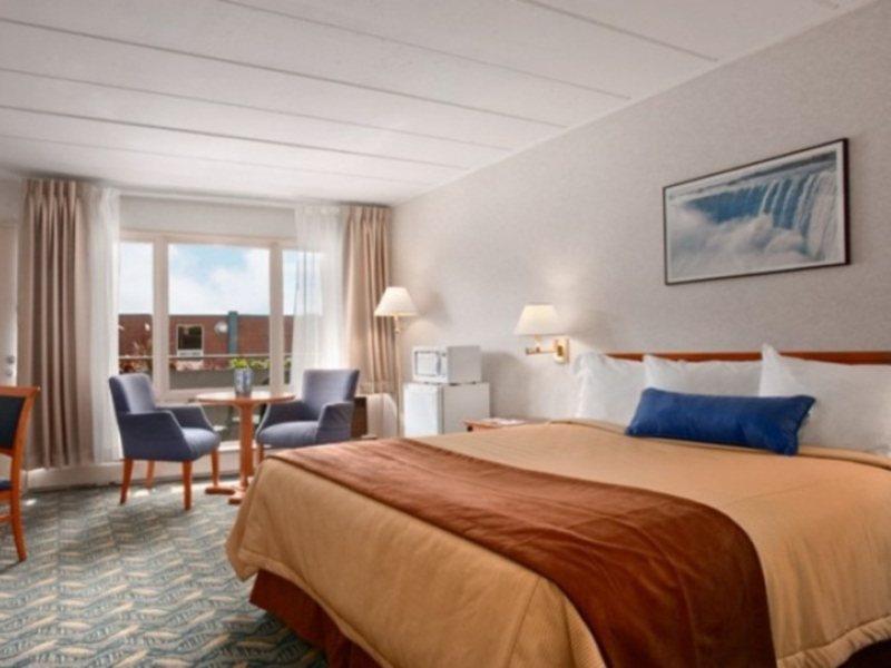 Travelodge By Wyndham Niagara Falls At The Falls Exterior foto