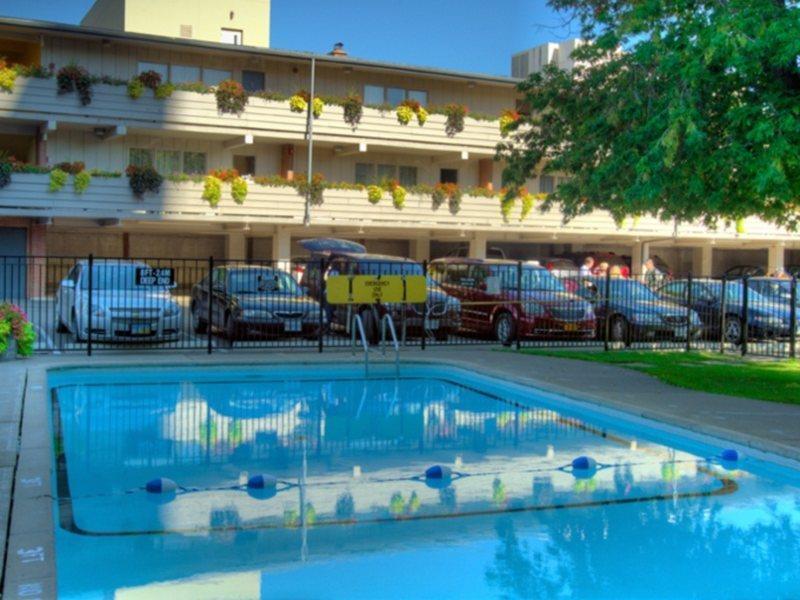 Travelodge By Wyndham Niagara Falls At The Falls Exterior foto
