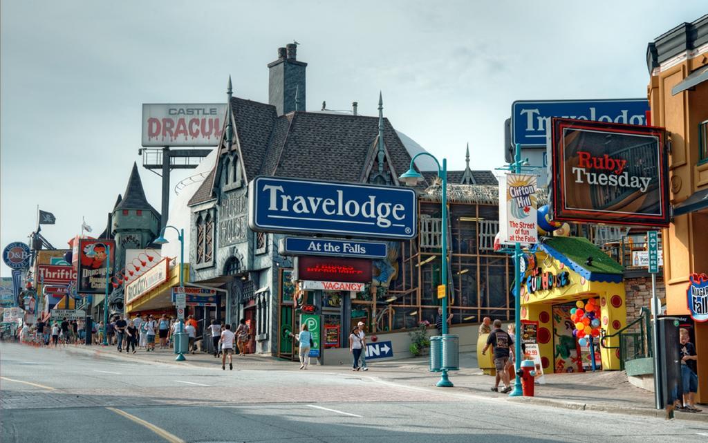 Travelodge By Wyndham Niagara Falls At The Falls Exterior foto